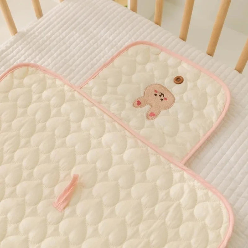 Matelas nomade à langer pour bébé lapin