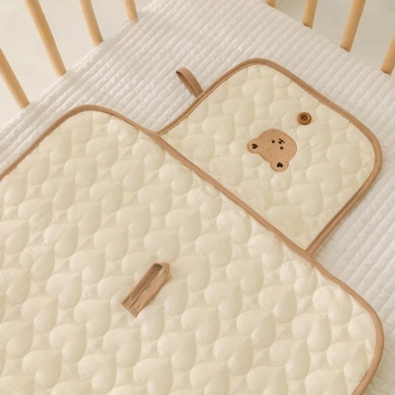 Matelas nomade à langer pour bébé ours