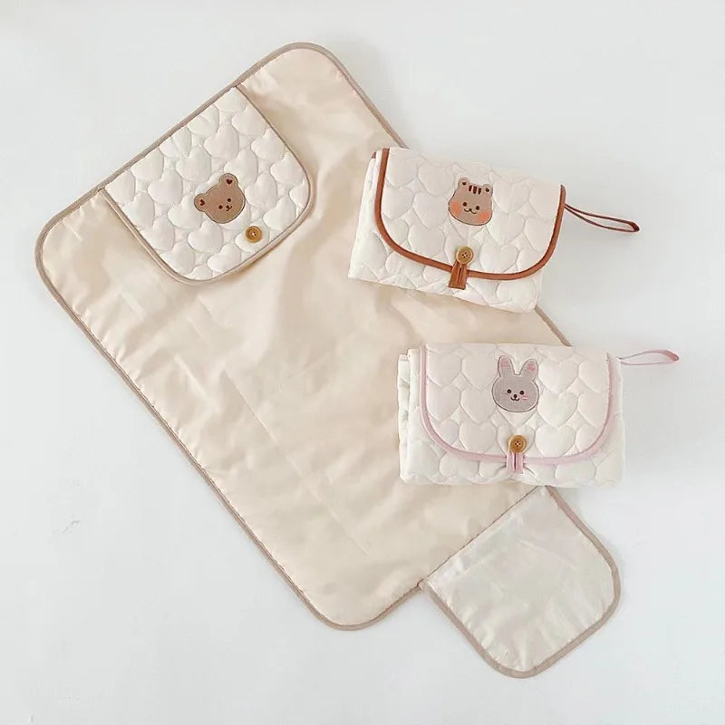 Matelas nomade à langer pour bébé