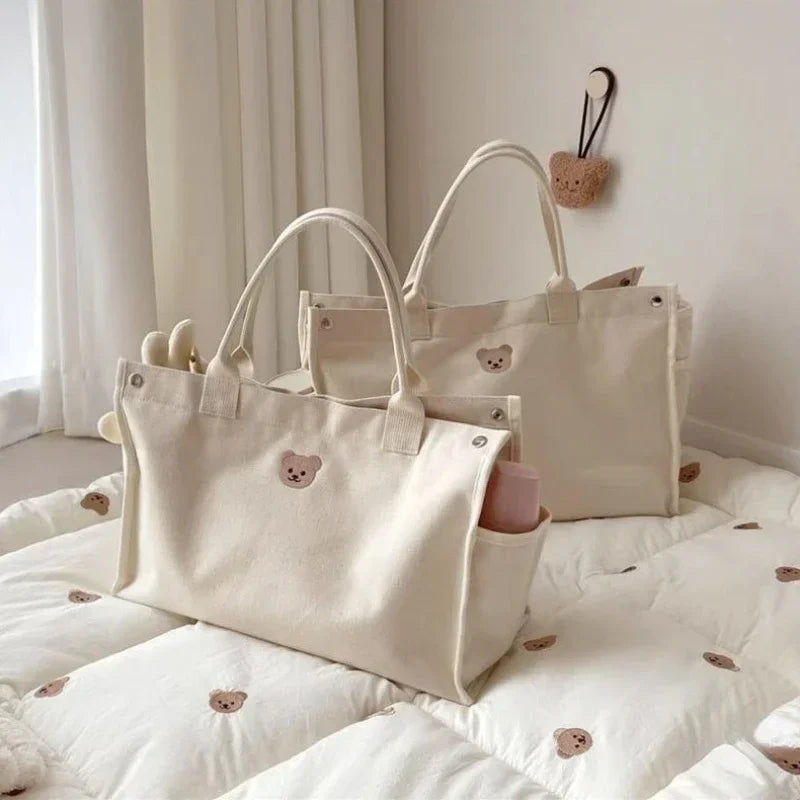 Sac à langer grand motif ourson sur lit