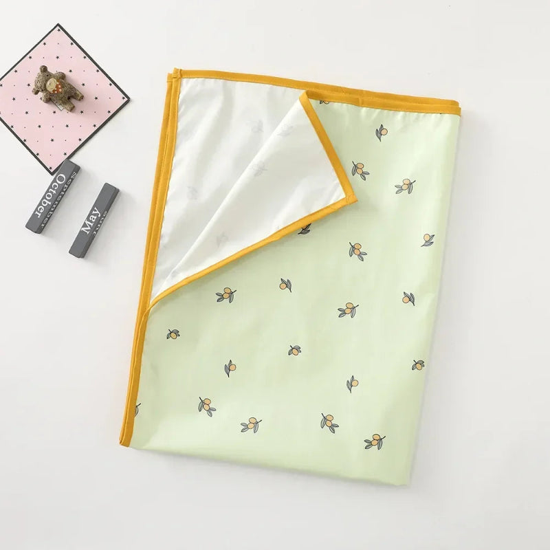 Tapis à langer nomade pour bébé olivier vert