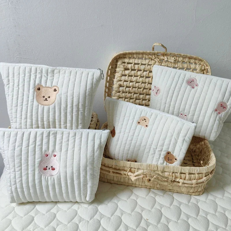 Trousse pour bébé voyage avec motifs
