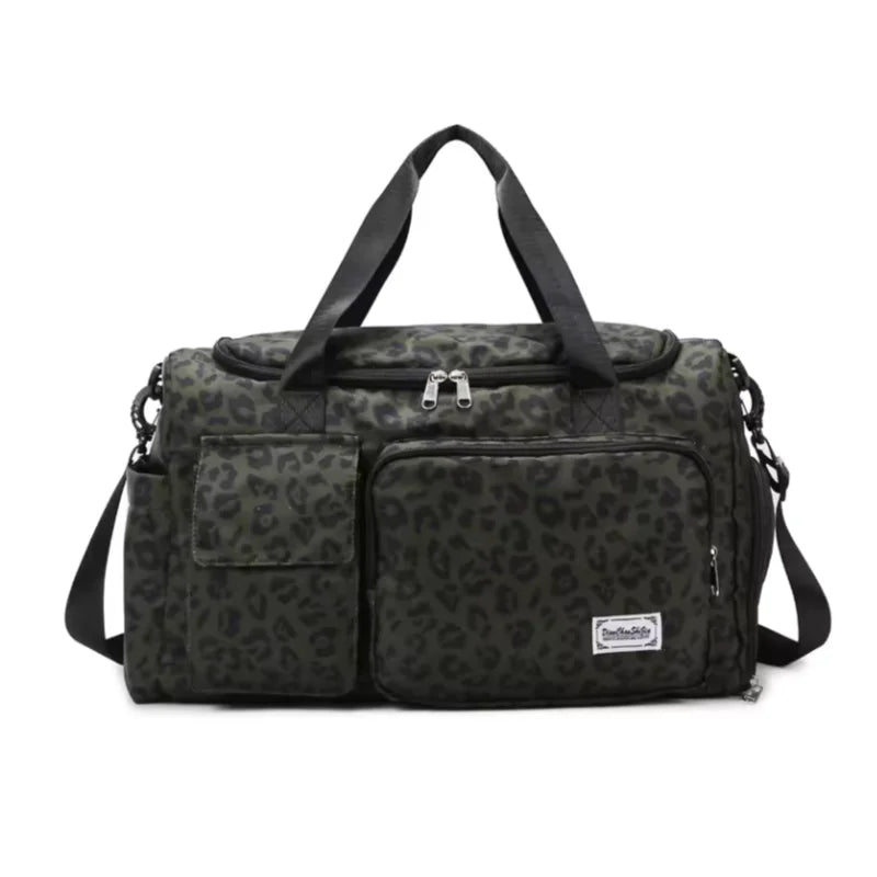 Sac à langer léopard kaki de face 